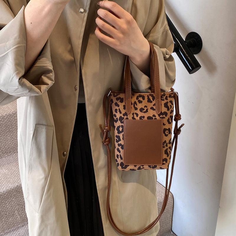 Vintage Leopard Print Fashion Messenger Bag Suede Mobile Phone Bag